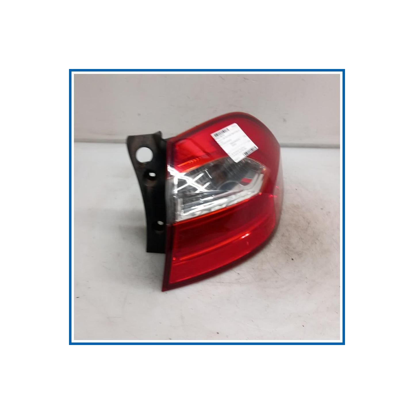 Fanale est. LAMP ASSY-REAR COMB OUTSIDE,RH | dx. | post. KIA Rio III