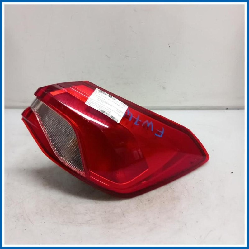 Fanale est. Lamp Assy - Rear; Stop And Flasher | dx. | post. FORD Focus V