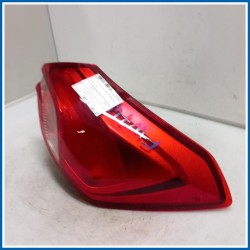 Fanale est. Lamp Assy - Rear; Stop And Flasher | dx. | post. FORD Focus V