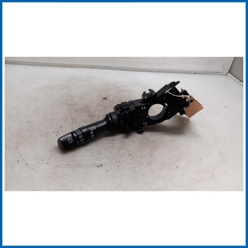Devioguida luci SWITCH ASSY-LIGHTING & T/SIG | sx. KIA Venga