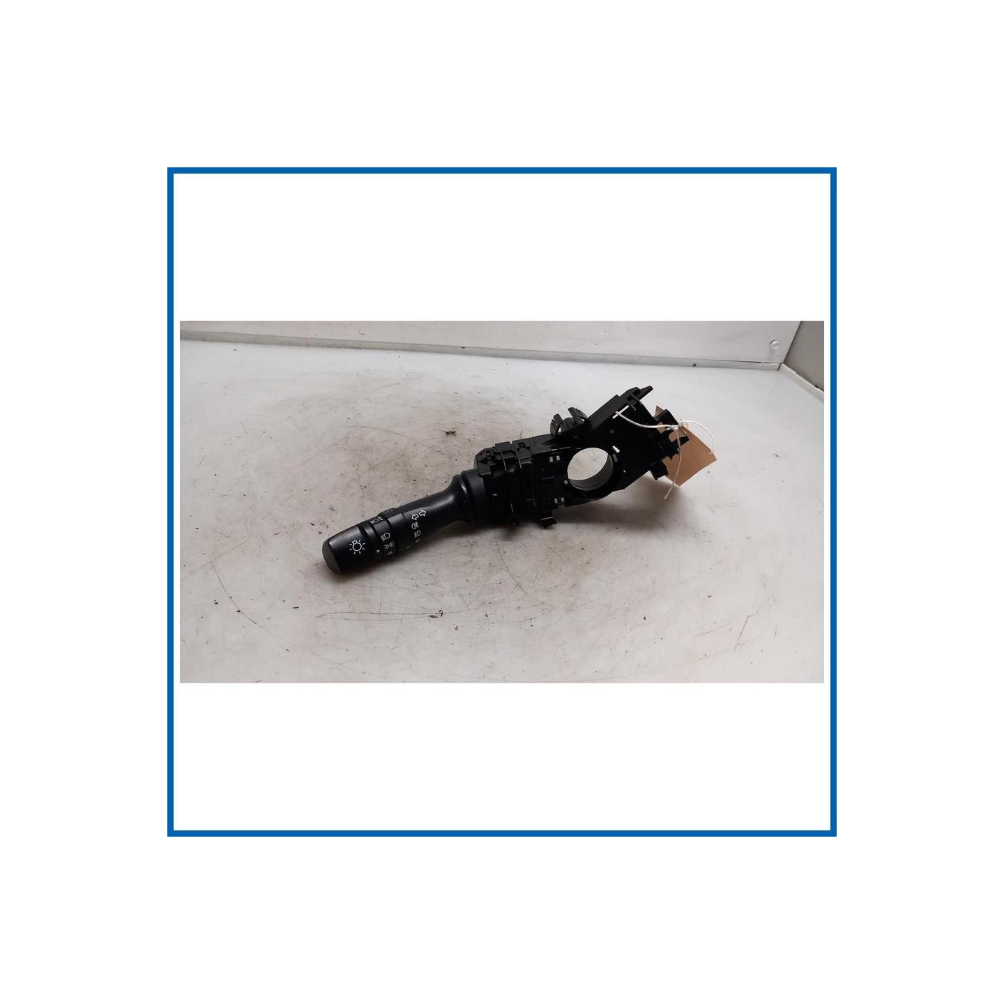 Devioguida luci SWITCH ASSY-LIGHTING & T/SIG | sx. KIA Venga
