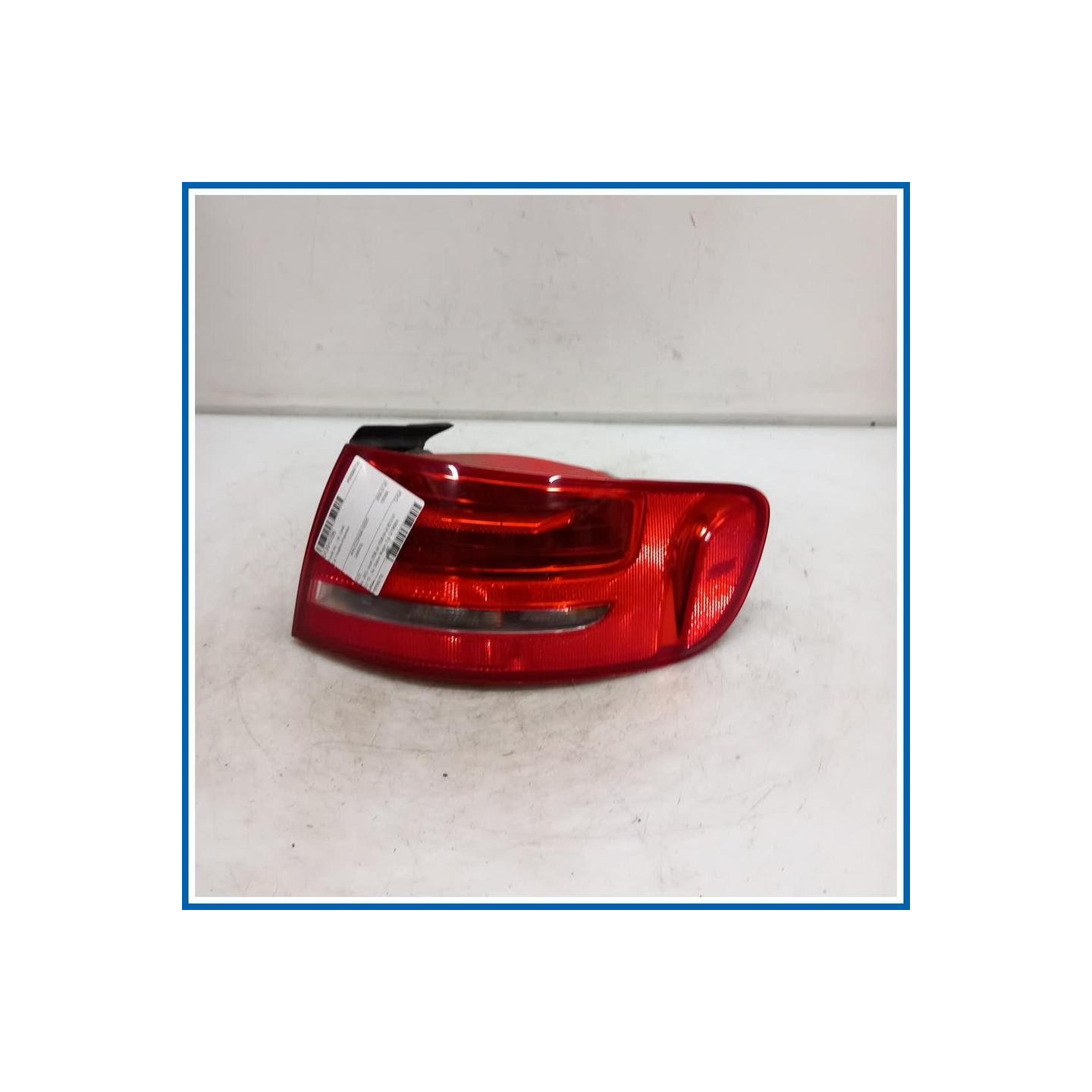 Fanale est. . | dx. | post. AUDI A4 8K5 Avant