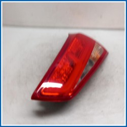 Fanale . | dx. | post. AUDI A1 8X1