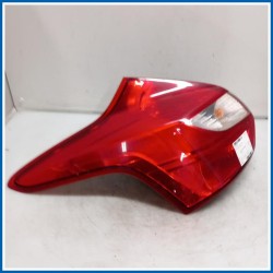 Fanale LAMP ASSY | sx. | post. FORD Focus IV