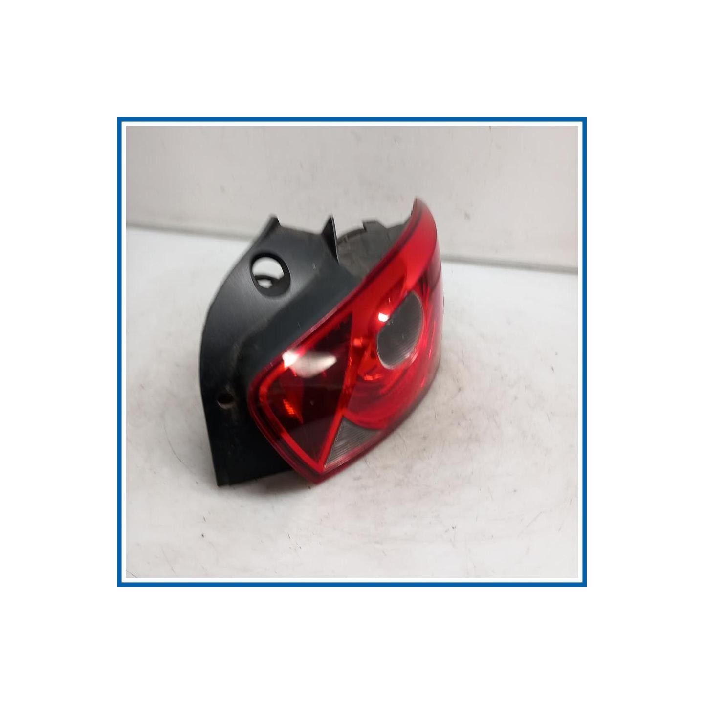 Fanale . | dx. | post. SEAT Ibiza V 6J5