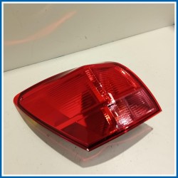 Fanale est. FARO POST SX | sx. | post. NISSAN Qashqai I