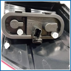 Fanale est. FARO POST SX | sx. | post. NISSAN Qashqai I