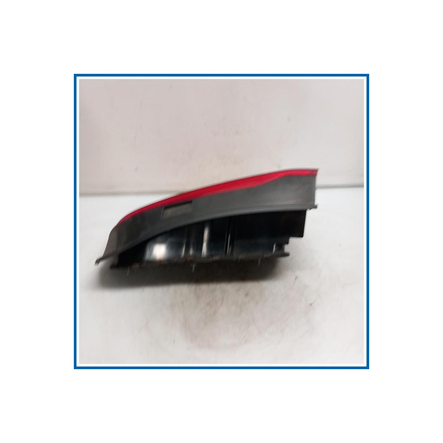 Fanale FANALE POSTERIORE | dx. | post. LANCIA Musa II