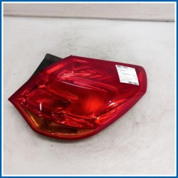 Fanale est. FANALE | dx. | post. OPEL Astra J