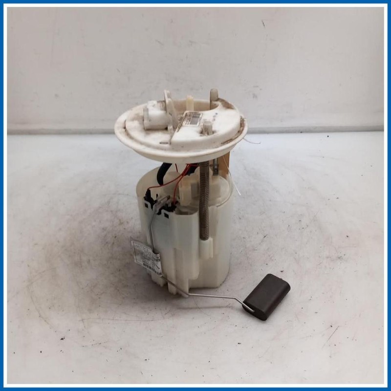 Pompa carburante O:SOND CON POMP OPEL Corsa D