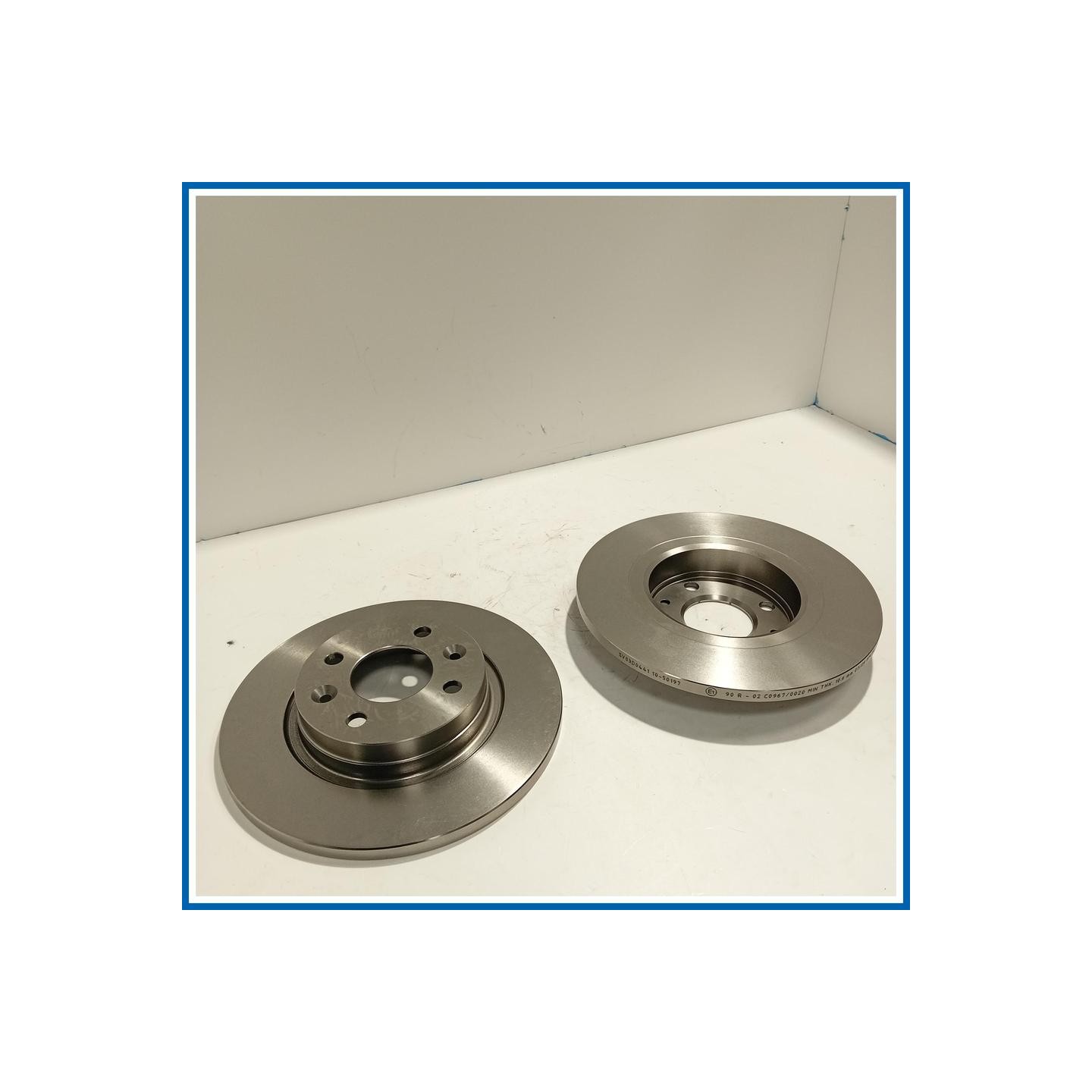 Kit dischi freni (2pz.) KIT DISCHI ANT | ant. DACIA Sandero I