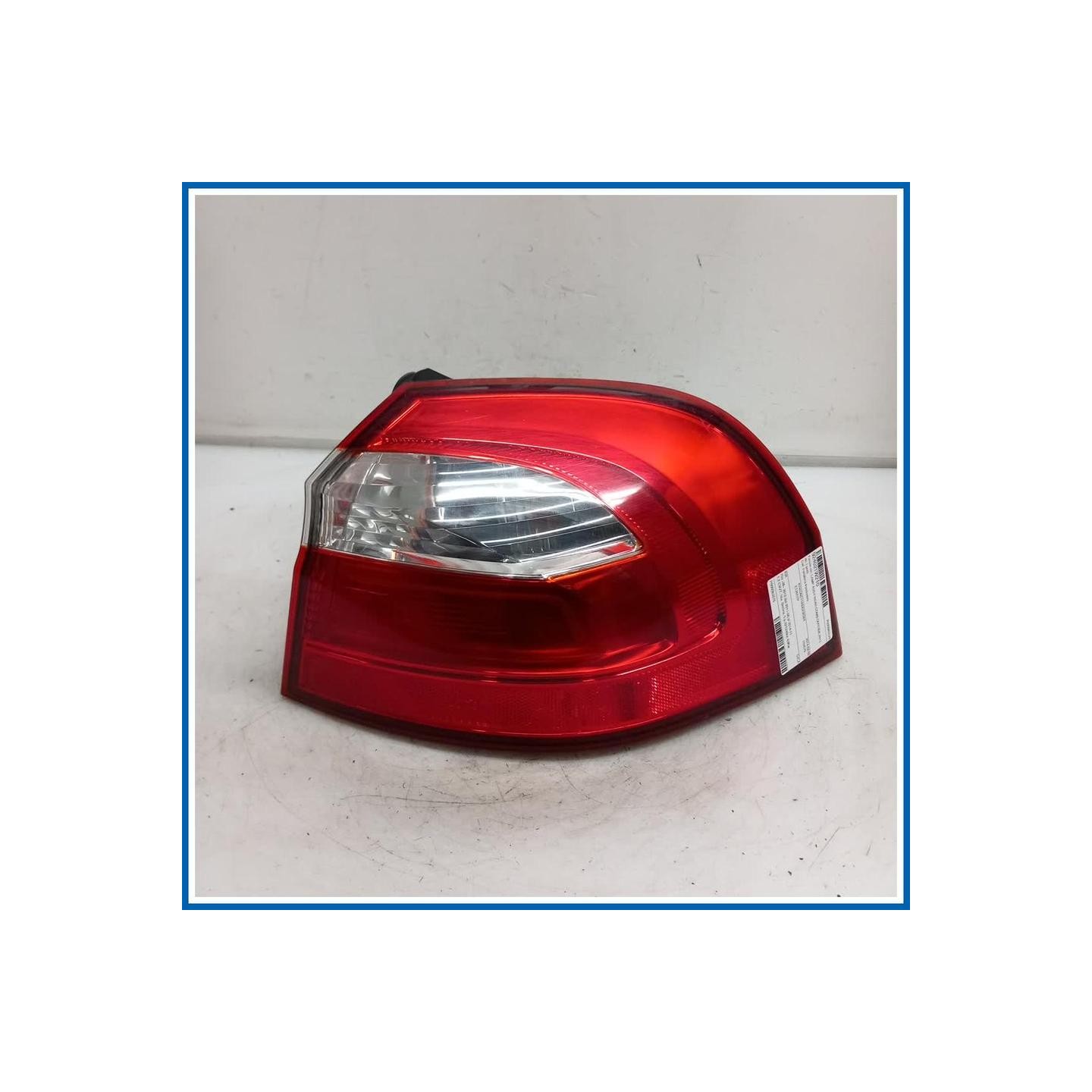 Fanale est. LAMP ASSY-REAR COMB OUTSIDE,RH | dx. | post. KIA Rio III
