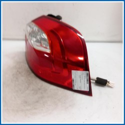Fanale est. LAMP ASSY-REAR COMB OUTSIDE,RH | dx. | post. KIA Rio III