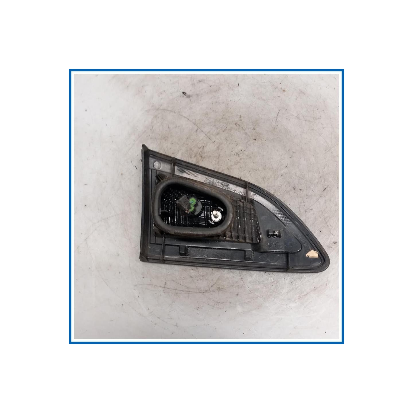 Fanale int. FEU AR D COFFRE | dx. | post. RENAULT Scénic III X-Mod