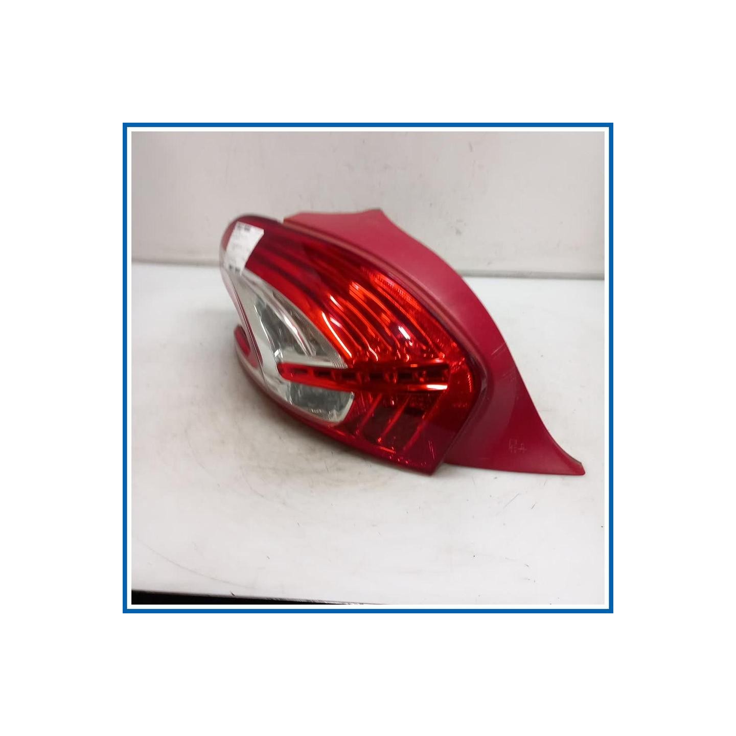 Fanale FANALE POSTERIO | sx. | post. PEUGEOT 208 I
