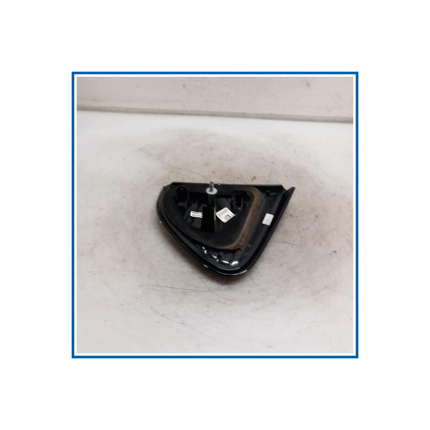 Fanale int. FEU AR D COFFRE | dx. | post. RENAULT Captur I