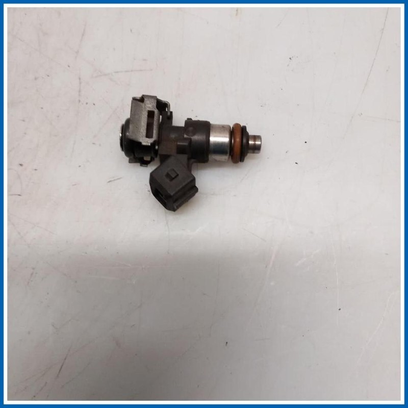 Iniettore INJECTEUR CARB RENAULT Clio III