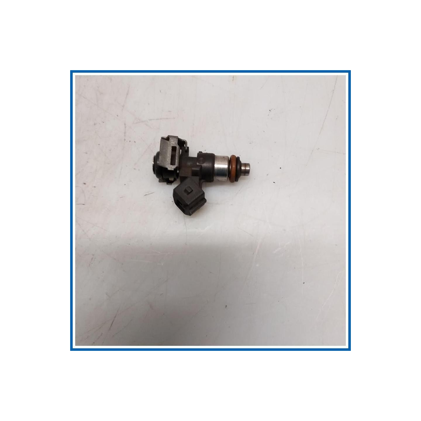 Iniettore INJECTEUR CARB RENAULT Clio III