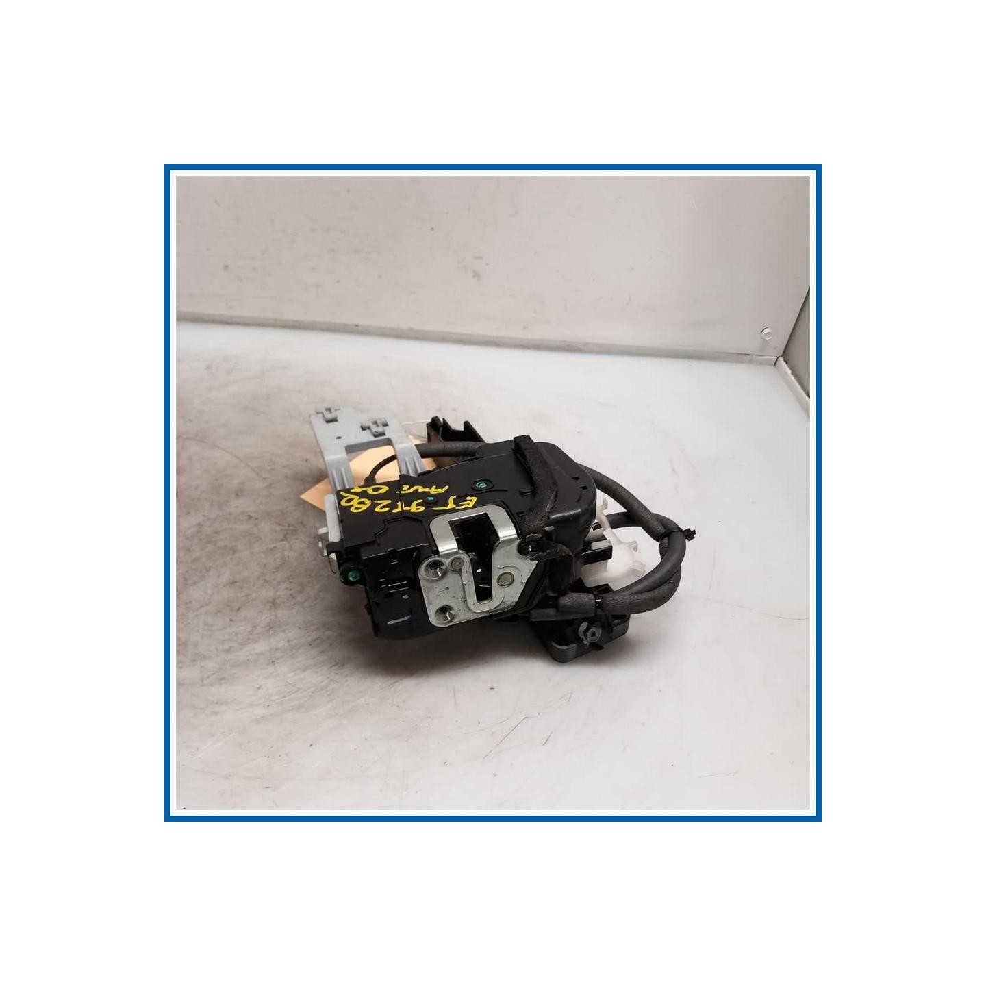 Serratura porta LATCH ASSY-FRONT DOOR,RH | dx. | ant. KIA Sportage III