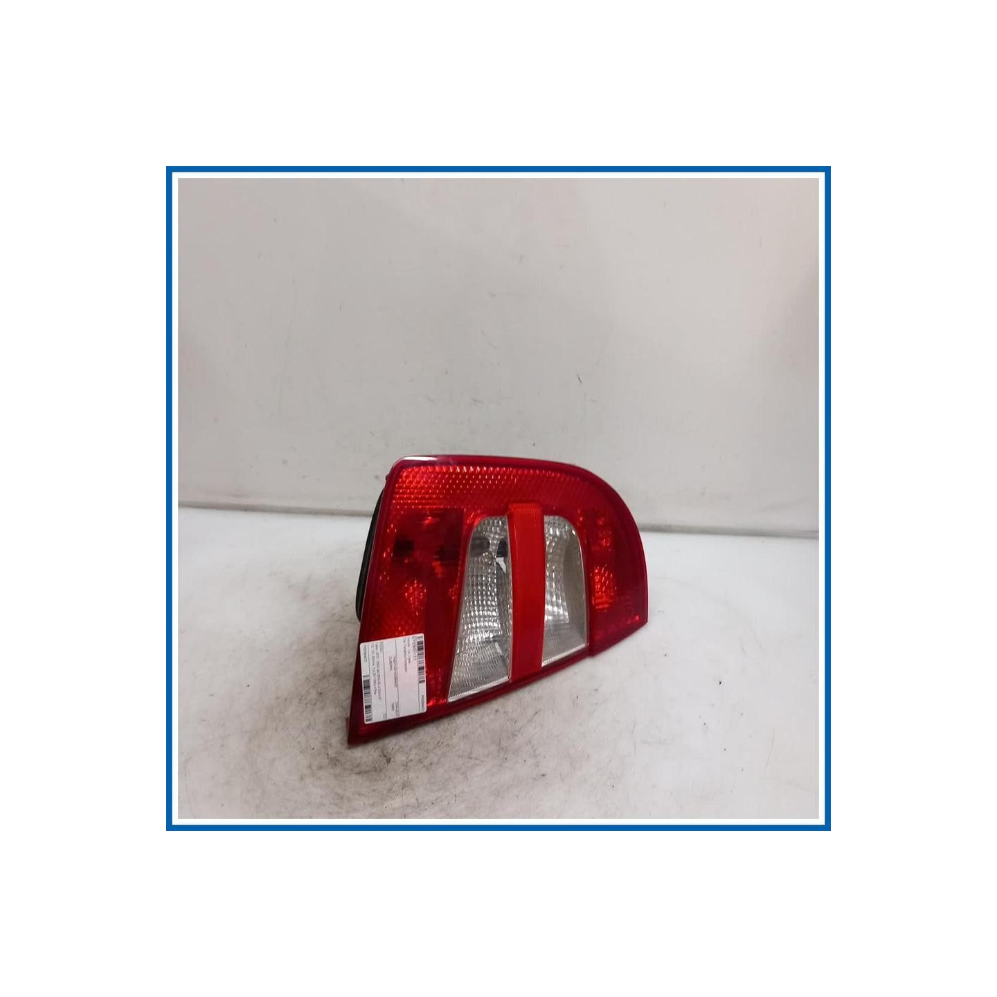 Fanale . | sx. | post. SKODA Fabia 6Y2