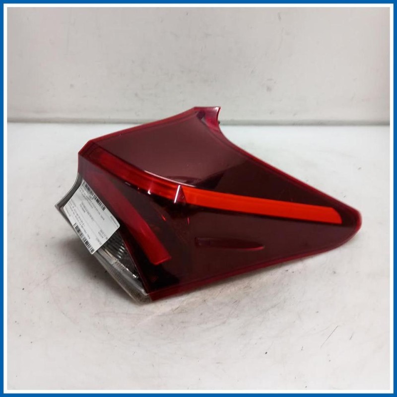 Fanale est. FANALE POST.DX | dx. | post. TOYOTA Auris II