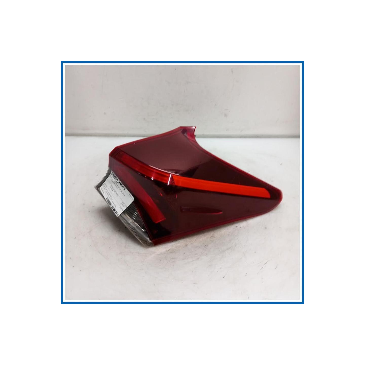 Fanale est. FANALE POST.DX | dx. | post. TOYOTA Auris II