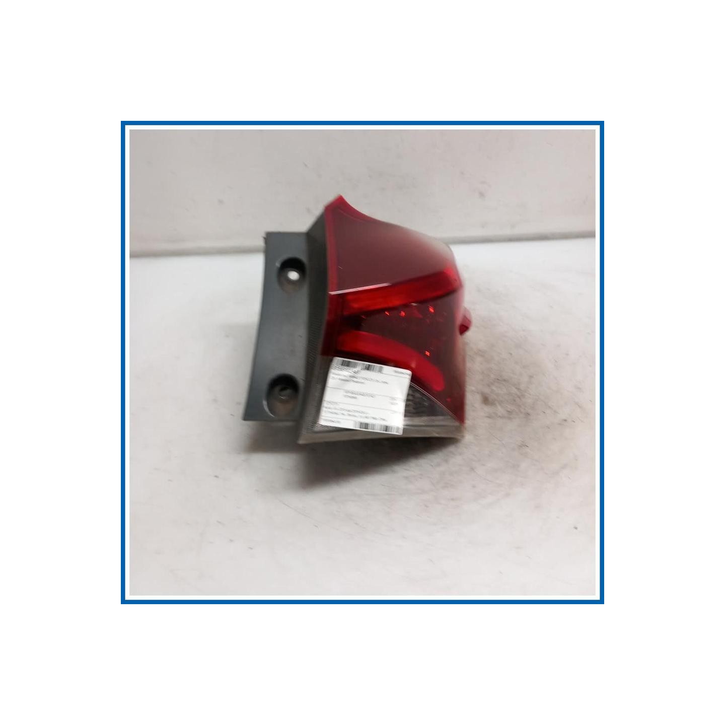 Fanale est. FANALE POST.DX | dx. | post. TOYOTA Auris II