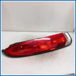 Fanale Faro post.sx j100 | sx. | post. DAIHATSU Terios I