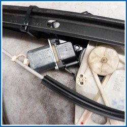 Alzacristallo porta . | dx. | ant. VOLKSWAGEN Polo VI