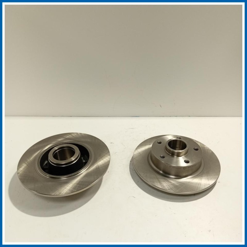 Kit dischi freni (2pz.) KIT DISCHI FRENO | post. RENAULT Mégane III SW