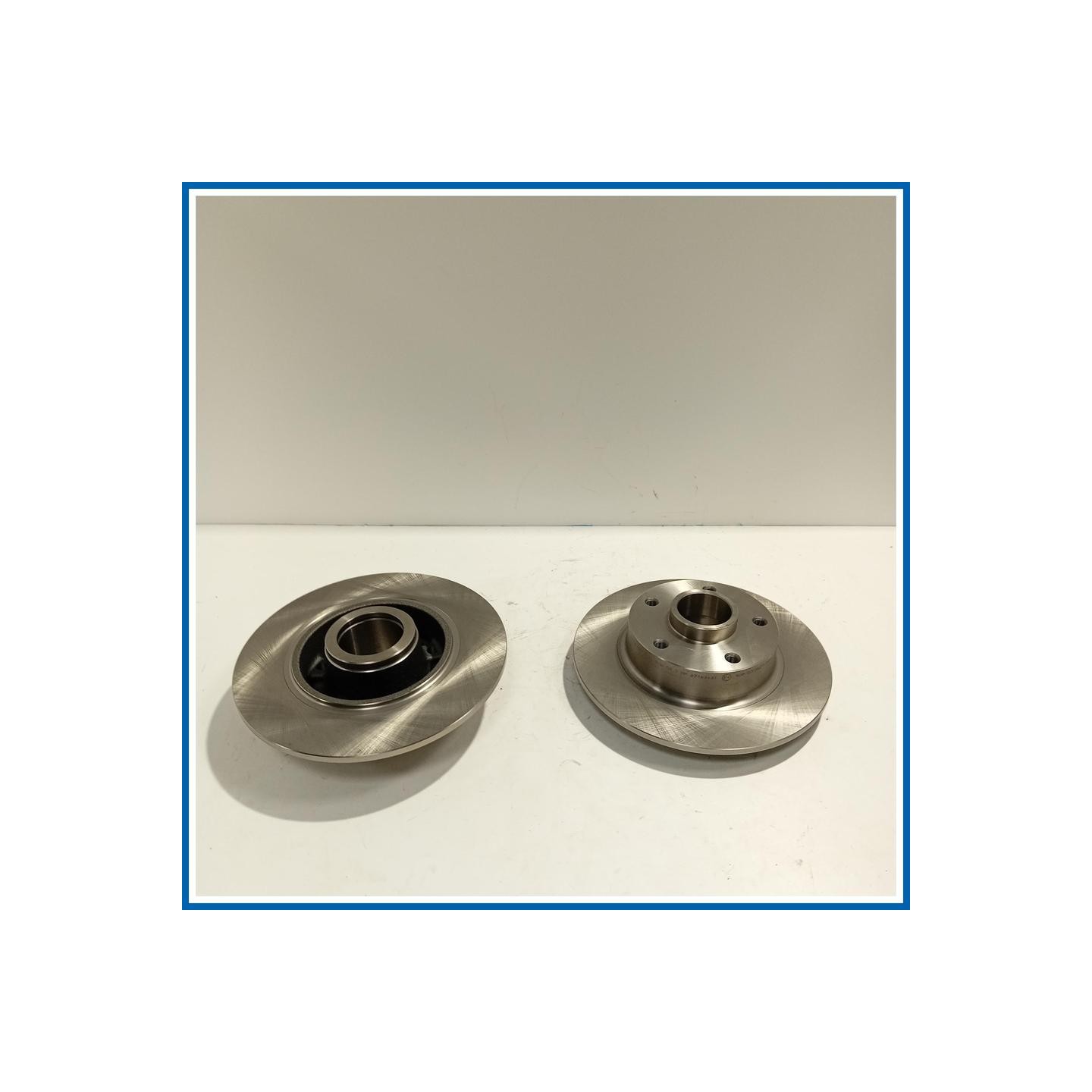 Kit dischi freni (2pz.) KIT DISCHI FRENO | post. RENAULT Mégane III SW