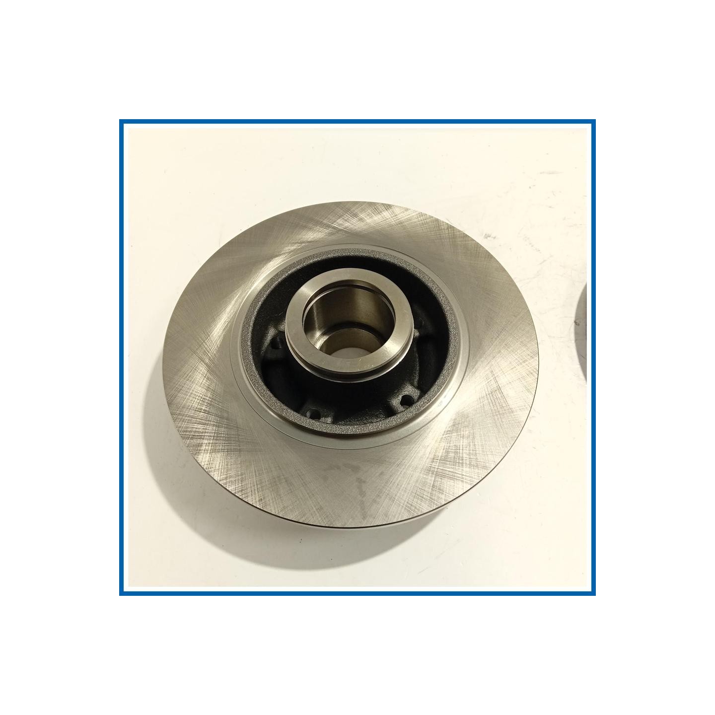 Kit dischi freni (2pz.) KIT DISCHI FRENO | post. RENAULT Mégane III SW