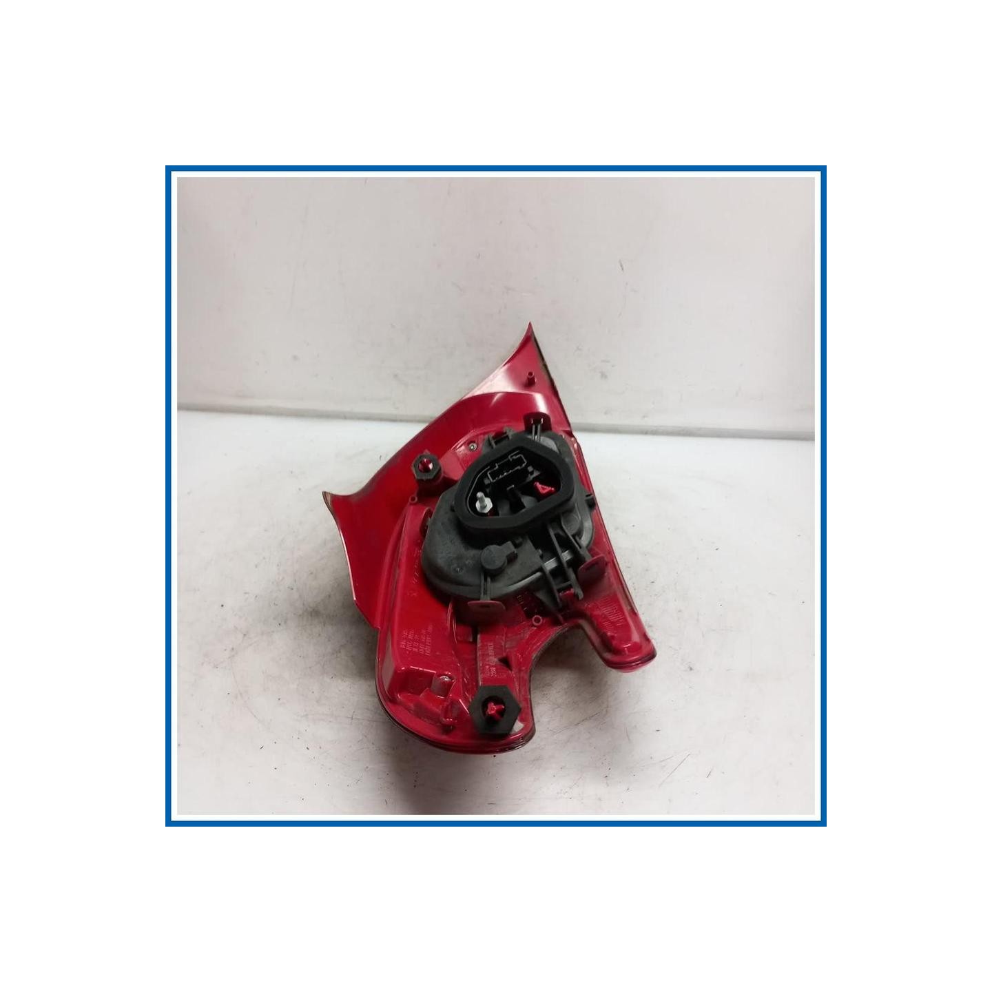 Fanale post. dx. PEUGEOT 208 (01/12>11/15