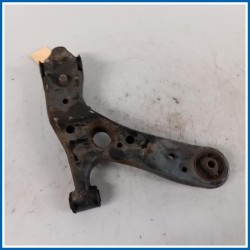 Braccio oscillante ant. sx. TOYOTA Auris II