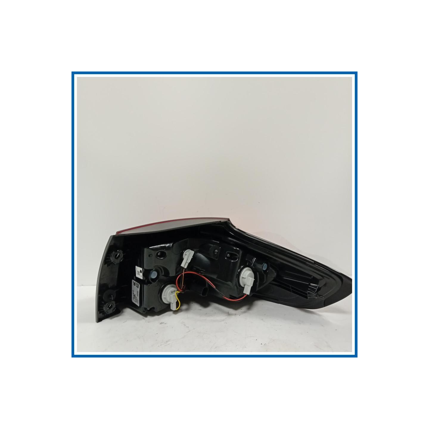 Fanale est. post. sx. OPEL Zafira C