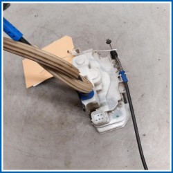 Serratura porta ant. dx. FIAT Qubo