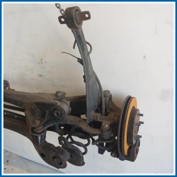 Assale post. TOYOTA Auris II