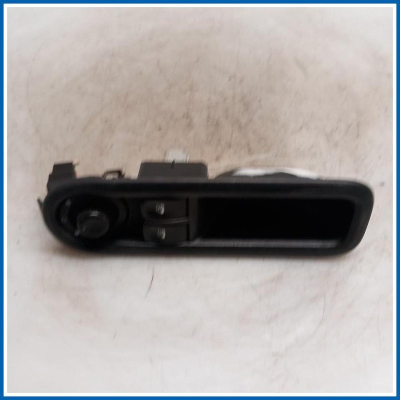 Interruttore alzacristalli ant. sx. RENAULT Clio III