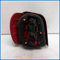 Fanale post. dx. VOLKSWAGEN Polo III