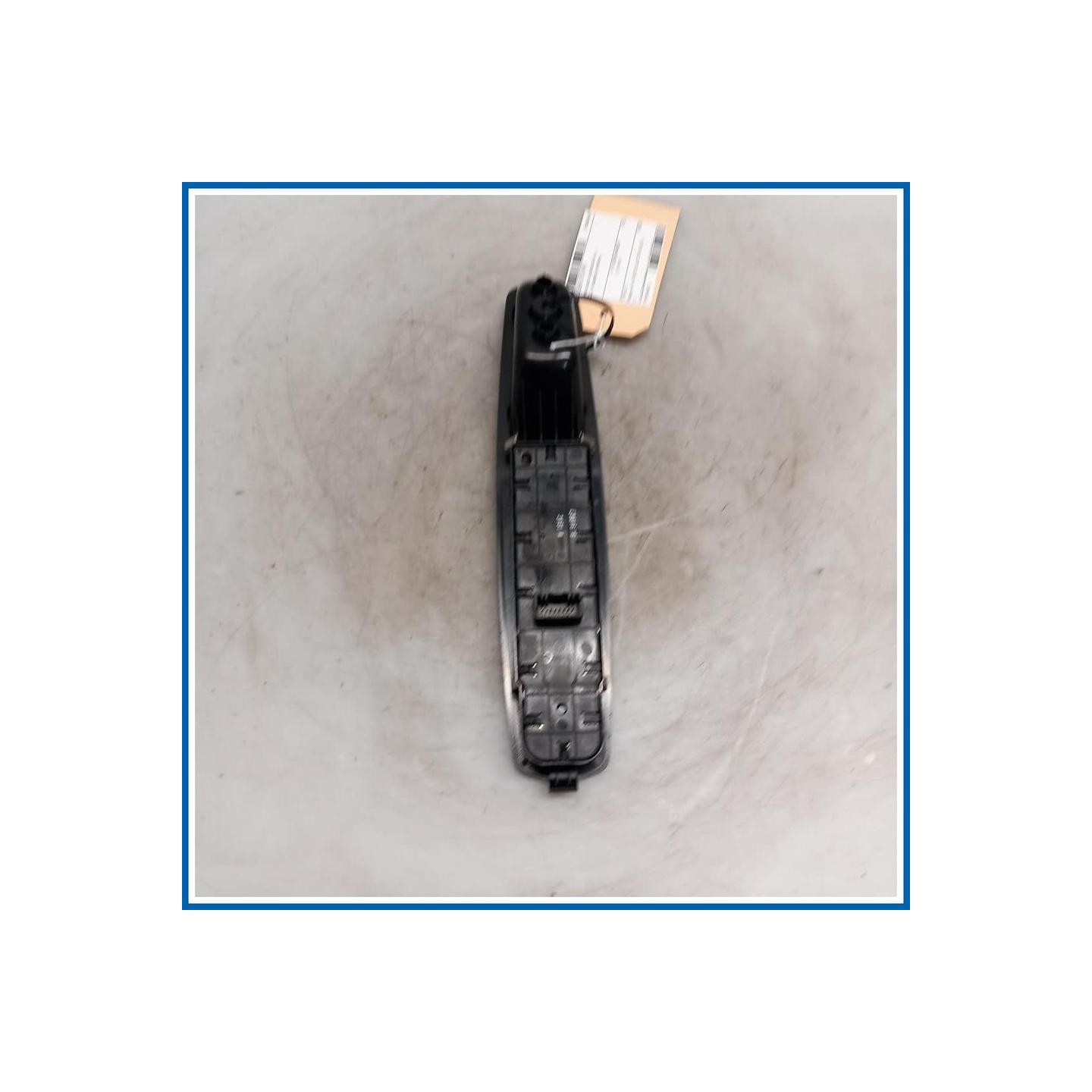 Interruttore alzacristalli ant. sx. RENAULT Mégane III SW