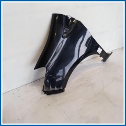 Parafango ant. sx. TOYOTA Yaris IV