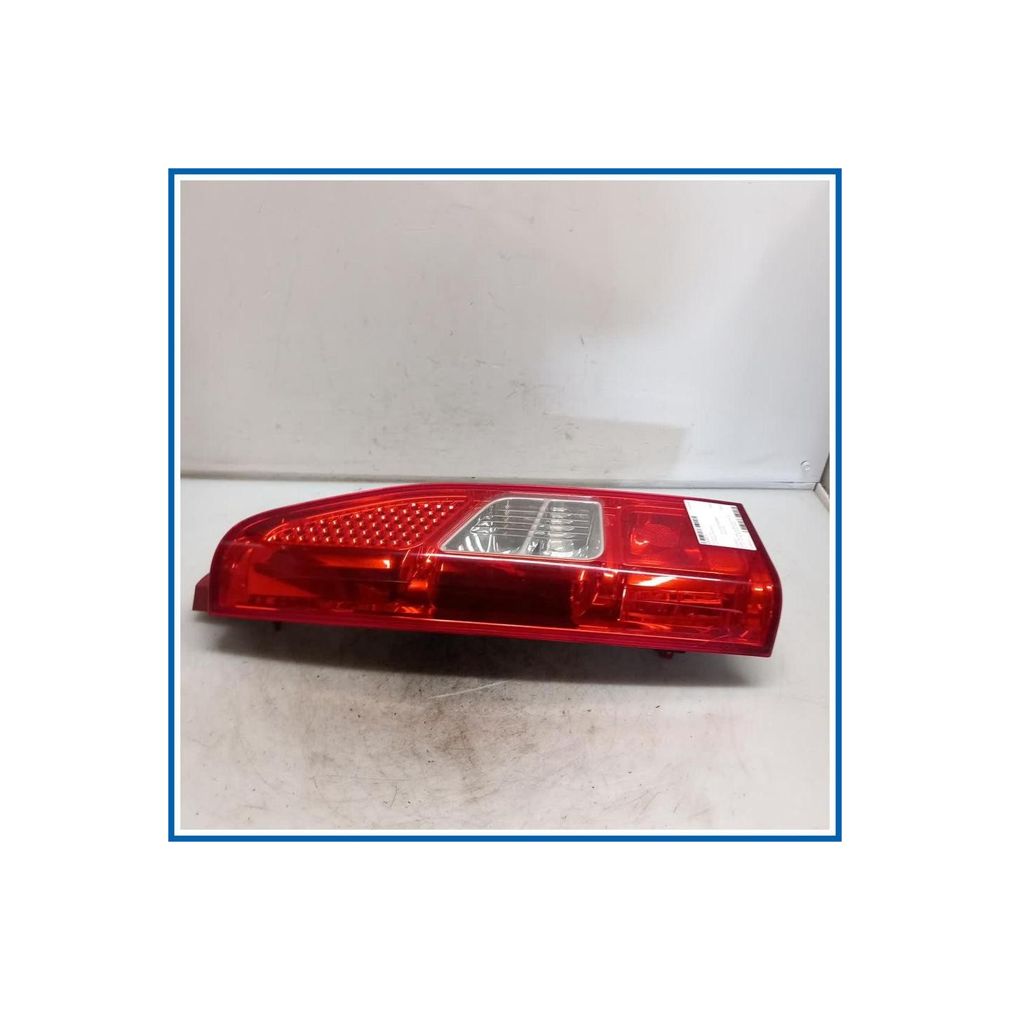 Fanale post. sx. CITROEN Berlingo III