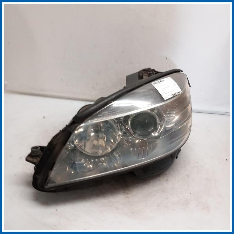 Proiettore ant. sx. MERCEDES Classe C W204