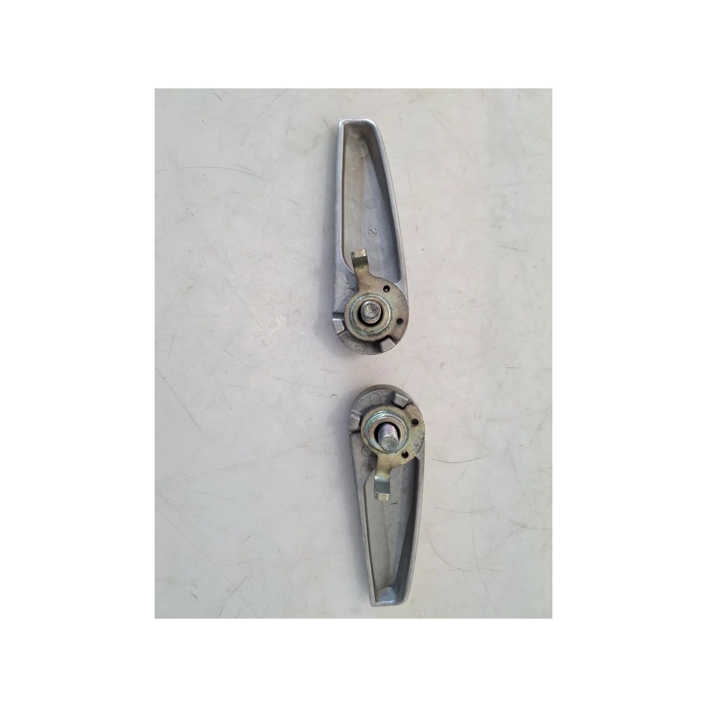 Pedana appoggiapiede posteriore Yamaha Xenter Xenter 125 