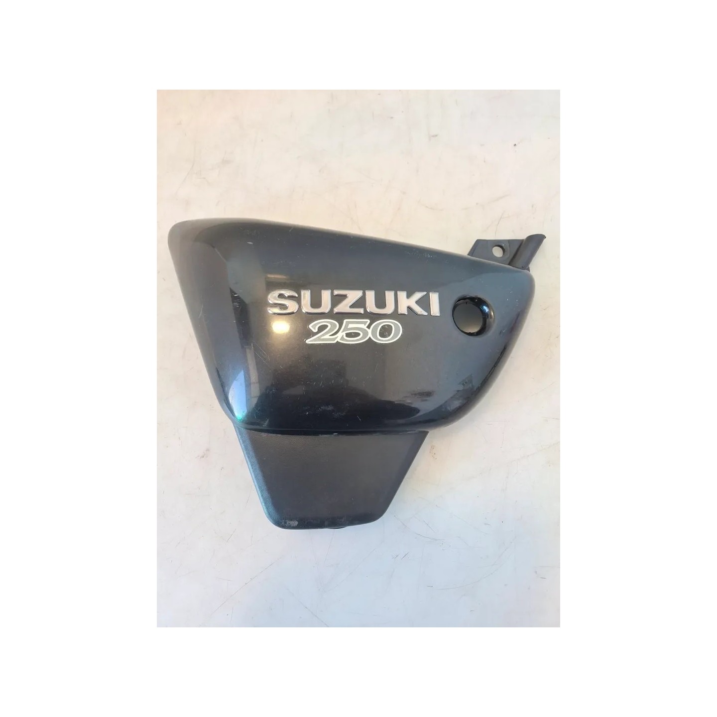 Carenatura fianco Suzuki GZ Marauder 250 GZ Marauder 250 Sinistro