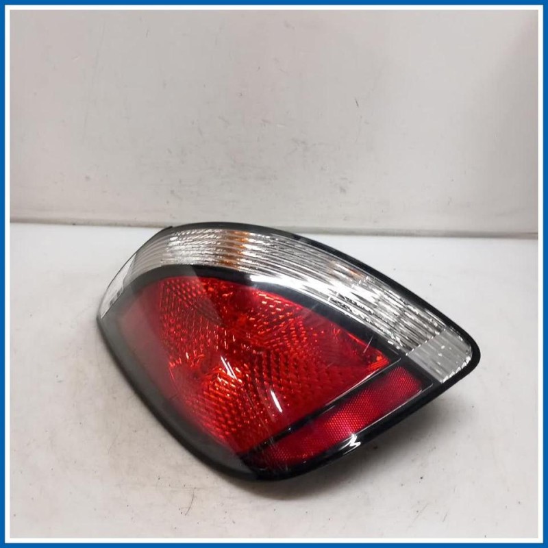 Fanale post. sx. KIA Rio II