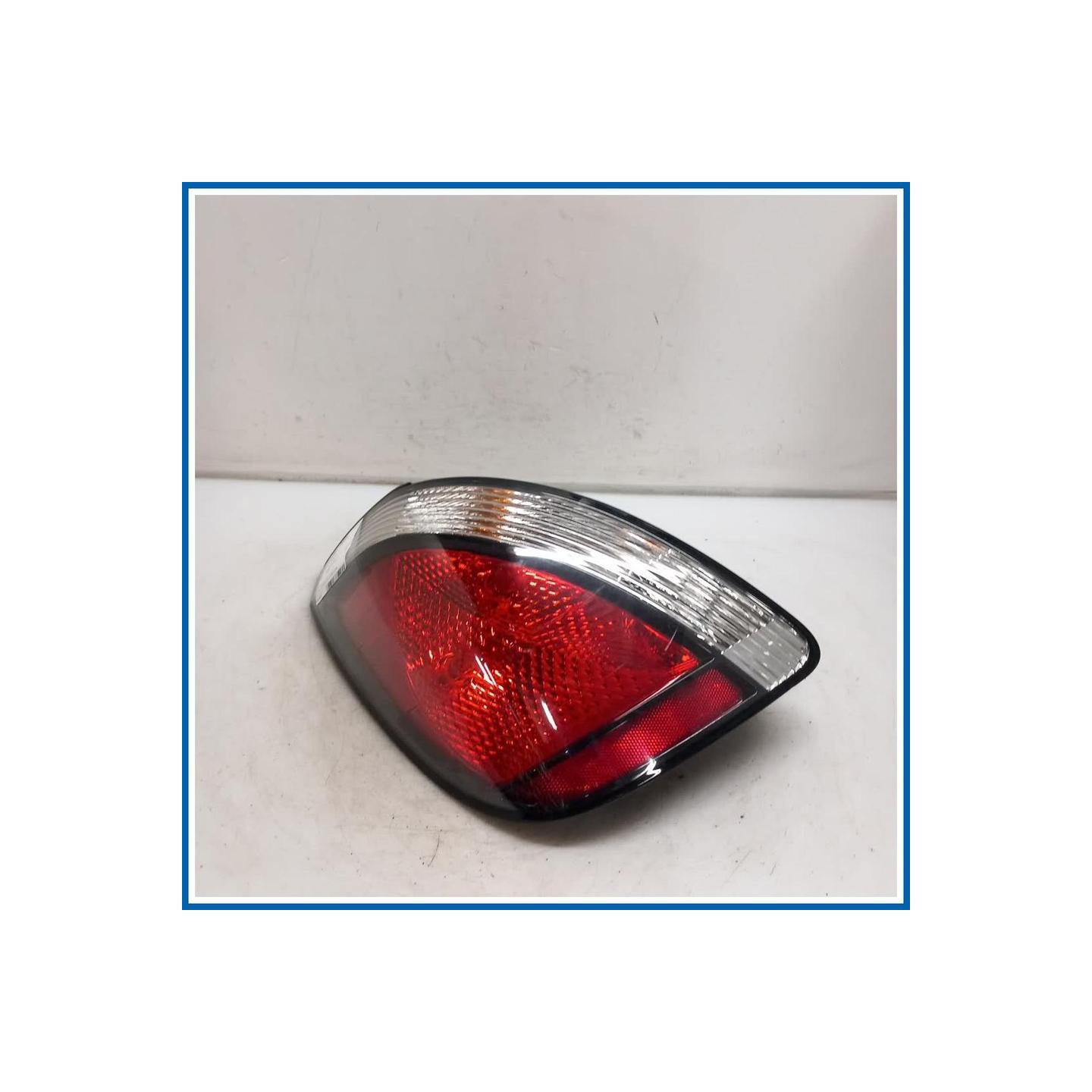 Fanale post. sx. KIA Rio II