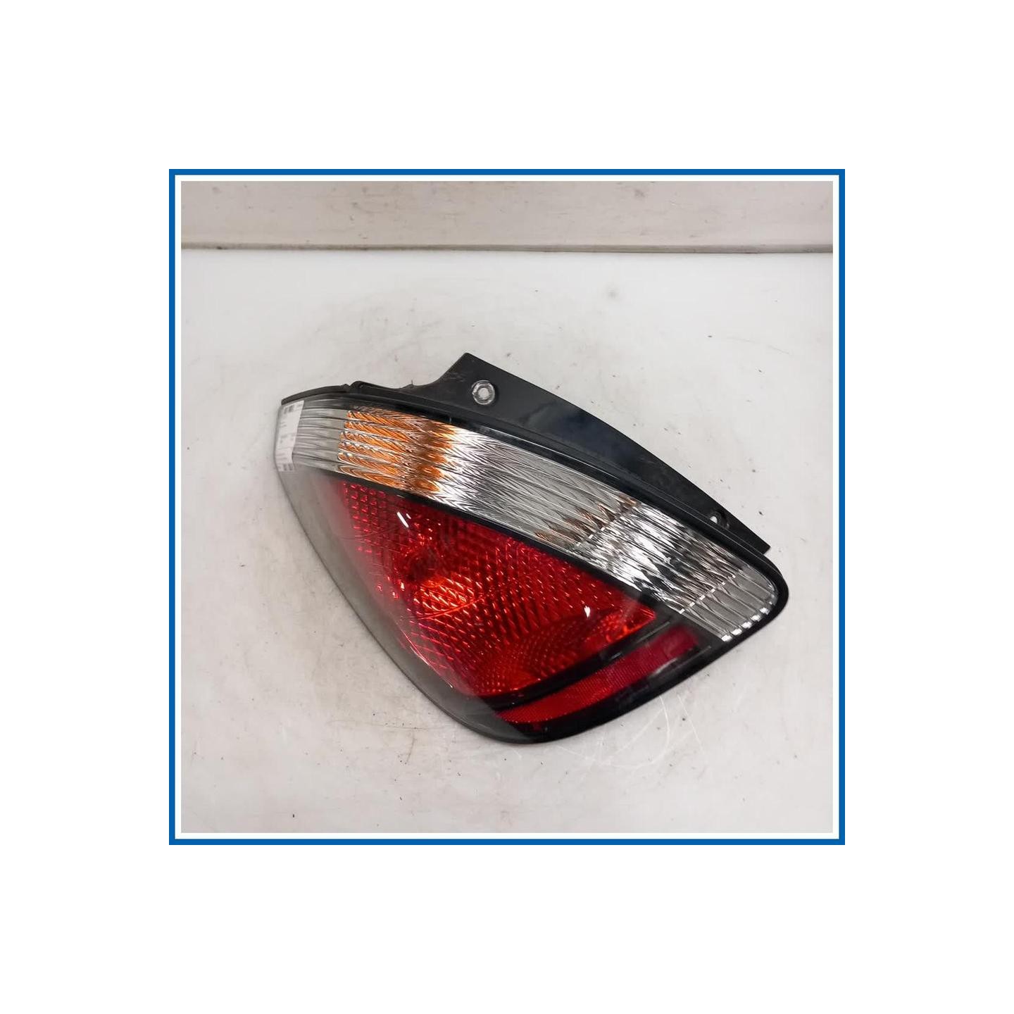 Fanale post. sx. KIA Rio II