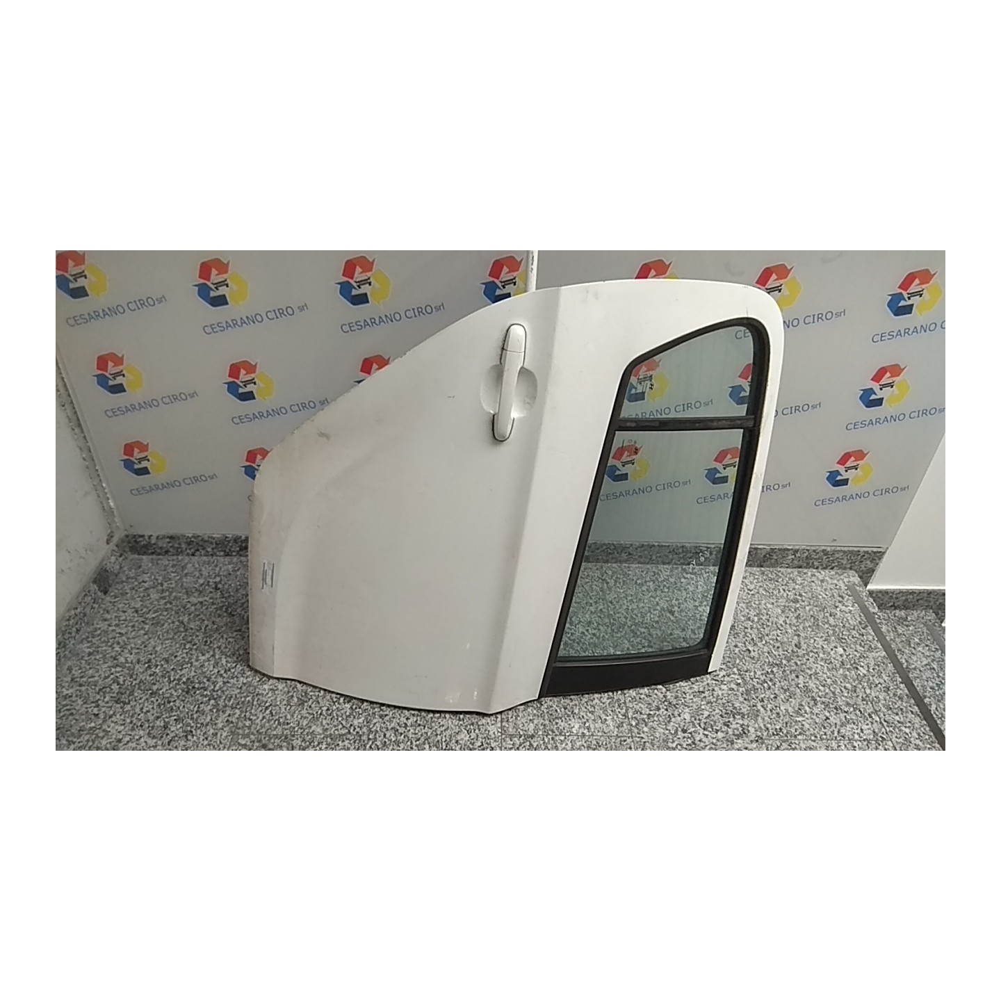 PORTA POST. DX. 007 HYUNDAI I20 (01/09-) D4FC 770041J000