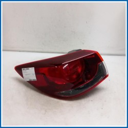 Fanale est. post. sx. MAZDA 2 III